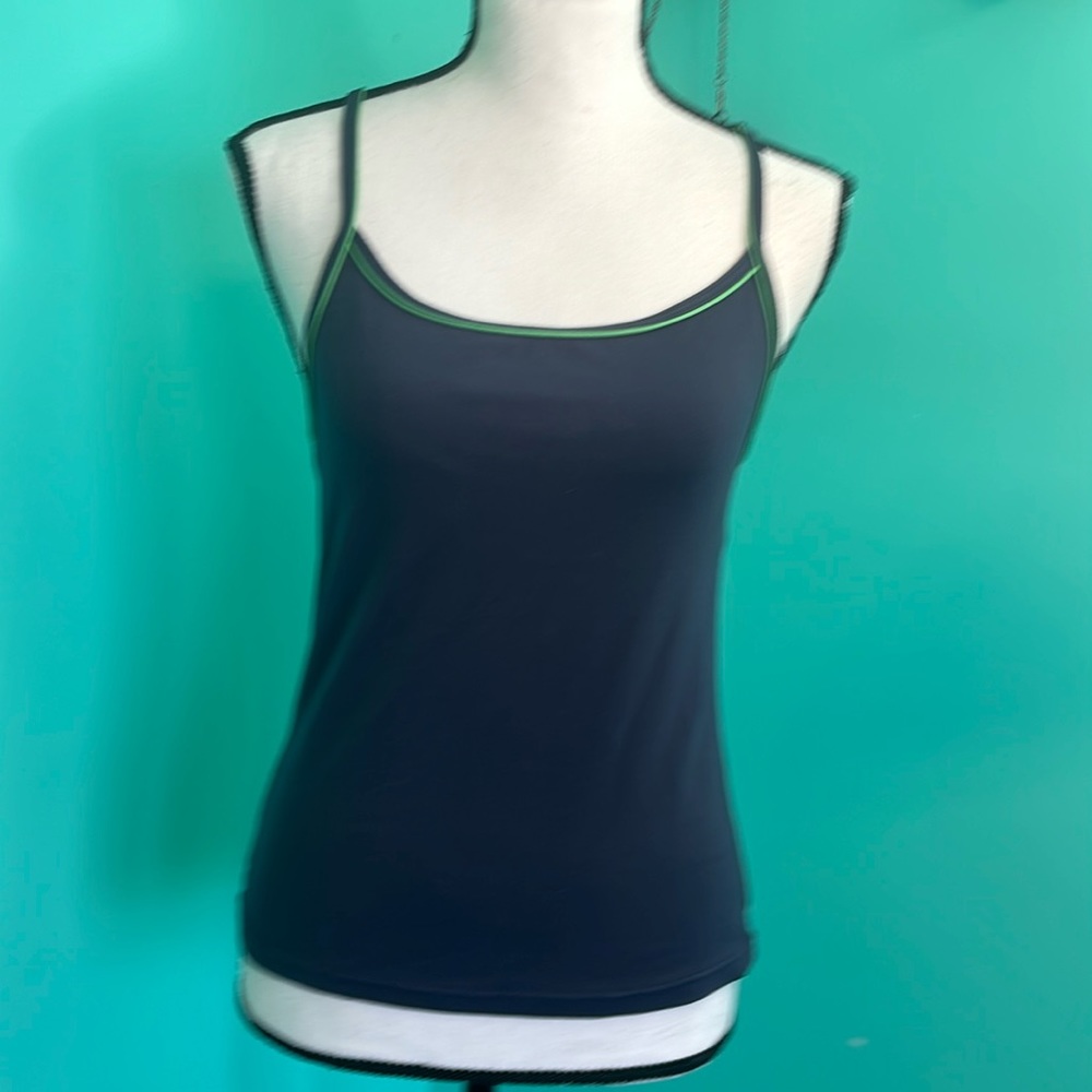 Old Navy fitted tank with built in bra